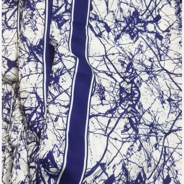 شال نخ کاستوم طرح ختن اسپرت سفید مشکی