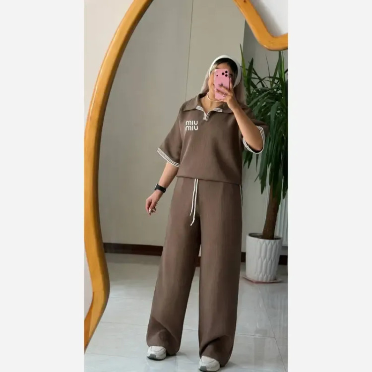 ست پولوشرت و شلوار زنانه جنس کارتیر پلاس فری سایز رنگ بندی متنوع